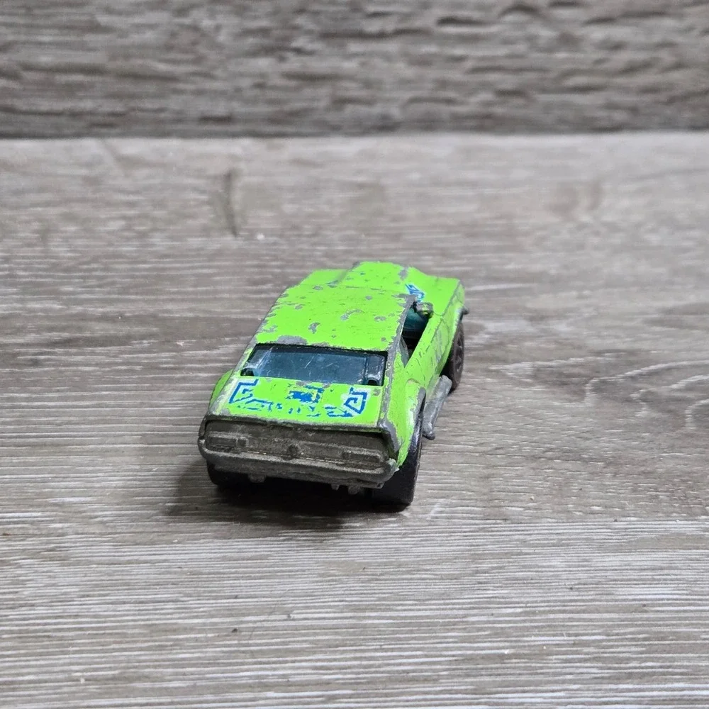 Hot Wheels Mighty Maverick Car Unisex 1:64 Light Green Redline Enamel Tested